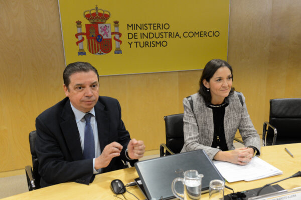 Luis Planas y Reyes Maroto confirmados como ministros de Agricultura e Industria