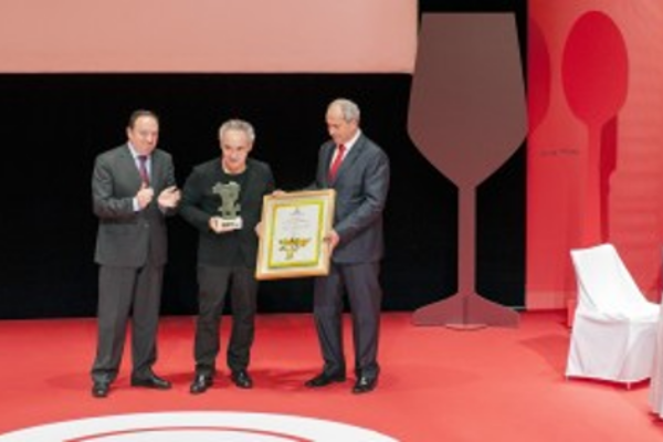 Ferrán Adrià recibe el Premio Prestigio Rioja