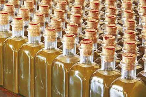 Crespo traslada al Ministerio la petición de medidas de apoyo del sector del aceite de oliva andaluz