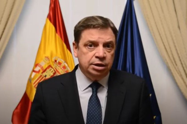 El ministro Planas valora positivamente la nueva propuesta para la UE que aumenta el presupuesto para la PAC 2021-2027