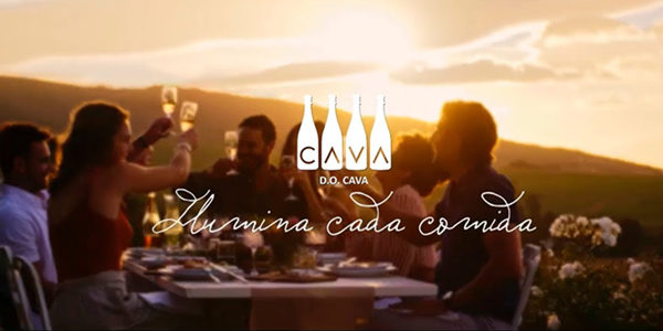 El Cava ilumina cada comida este verano