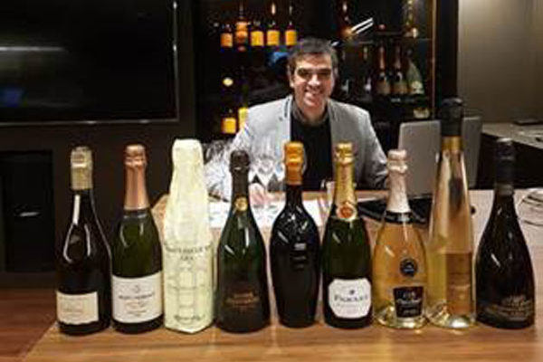 La D.O. Cava acoge a más de 60 prescriptores de primer nivel en el primer «Recorrido por la excelencia del Cava»