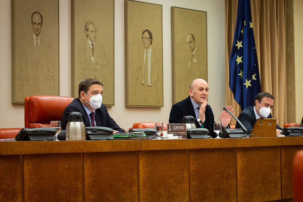 Luis Planas pide a las 17 comunidades autónomas voluntad de consenso y generosidad para contar con una buena PAC para todos