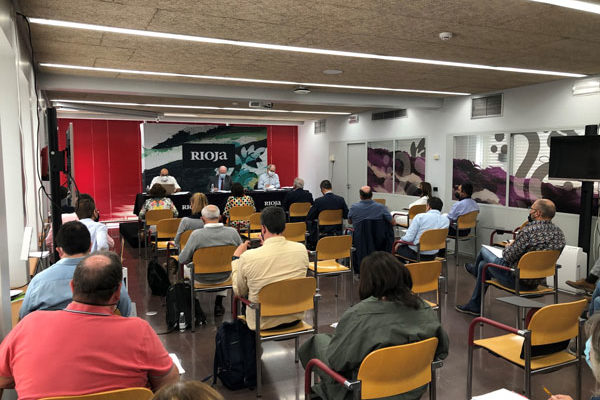 Importantes acuerdos en el último pleno de la D.O.Ca Rioja presidido por Fernando Salamero
