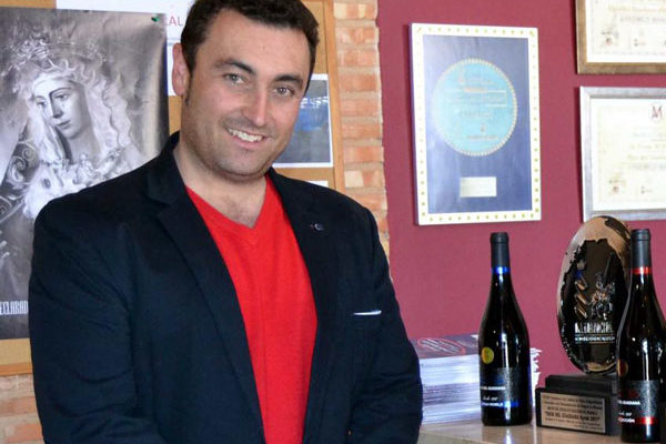 El presidente de la cooperativa El Progreso asegura que se están cerrando compras de vino a precios más altos que el año pasado
