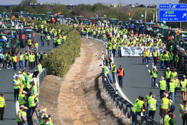 El campo español volverá a las carreteras
