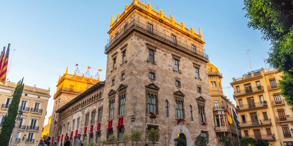 El Consell y la Universitat de València refuerzan su colaboración en gestión biotecnológica de plagas