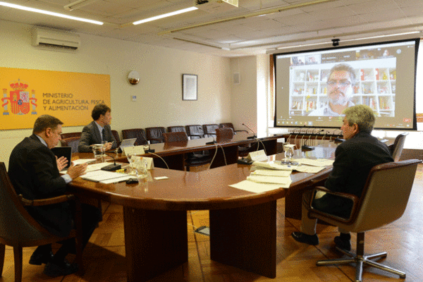 Luis Planas apela al consenso europeo para la aplicación de las “cláusulas espejo” a las importaciones agroalimentarias