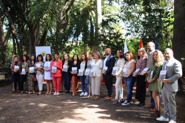 El Gobierno presenta el libro ‘Mujeres del vino’ para conmemorar el Día Internacional de la Mujer Rural