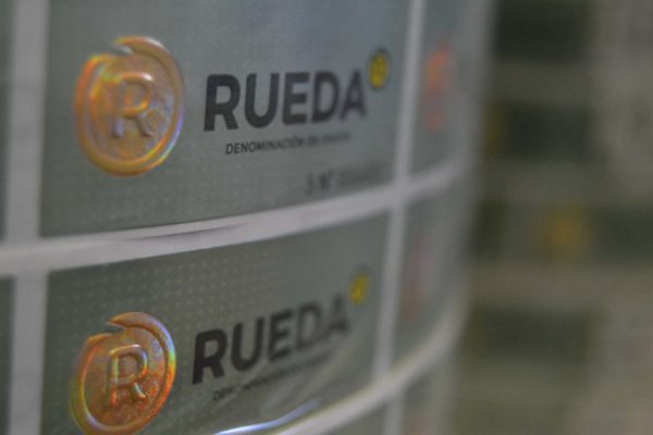 La D.O.Rueda roza las 110 millones de contraetiquetas en 2022