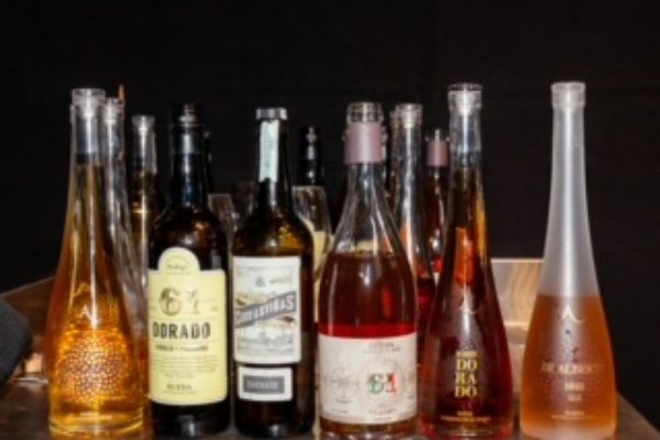 VIII edición del Salón de Vinos Radicales