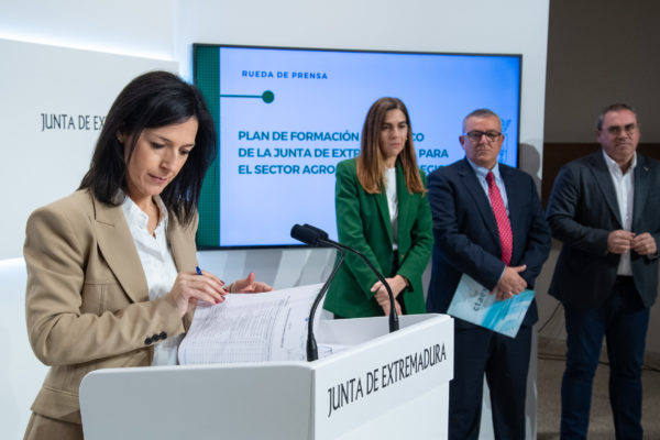El Plan de Formación Profesional del Sector Agroalimentario 2022-2023 de Extremadura supera los 3,8 millones de euros
