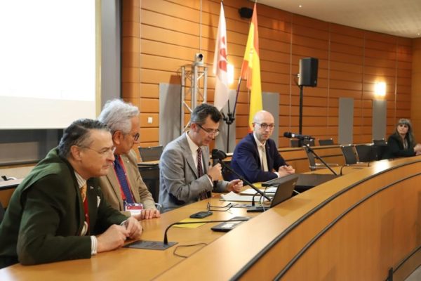 El MAPA presenta en Dijon el Congreso Mundial de la Viña y el Vino que se celebrará en Cádiz y Jerez