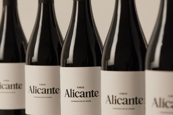 Aumenta el valor y ventas de Vinos Alicante D.O.P.