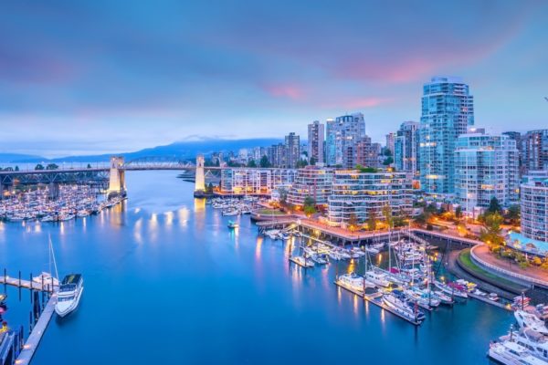 Canadá redujo un 10% sus importaciones de vino en 2023, mientras en EE.UU. ganan peso los vinos más caros