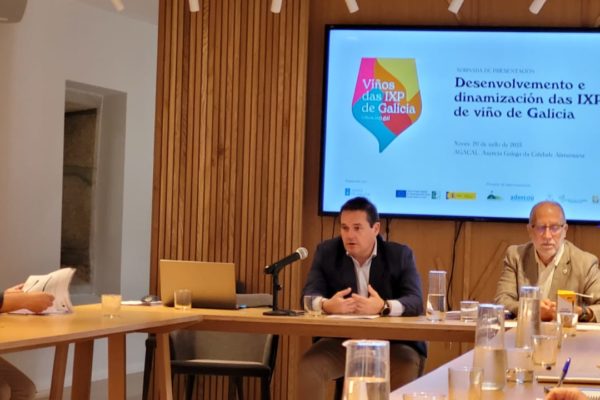 La Xunta fomenta el desarrollo de las indicaciones geográficas protegidas de vinos de Galicia y destaca la calidad de sus productos