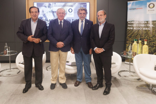 La Interprofesional del Aceite de Oliva Español abre un canal de comunicación con los profesionales de la salud