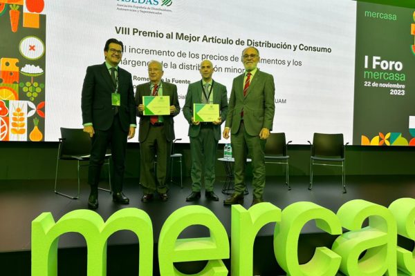 ASEDAS premia un artículo que analiza el incremento  de los precios y los márgenes de la distribución minorista