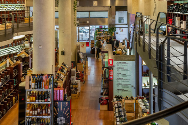Lavinia cierra las puertas de su emblemática primera tienda en la calle Ortega y Gasset de Madrid