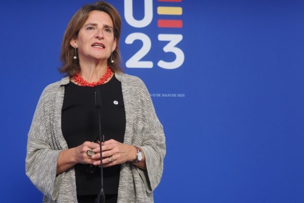 Unión de Uniones critica la inoportunidad de Teresa Ribera al reclamar más ambición climática con la agricultura europea en pie de guerra