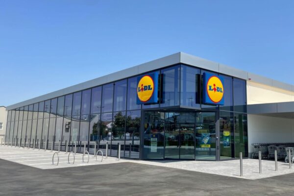 Lidl amplía su objetivo de reducir el uso del plástico en un 30% hasta 2025