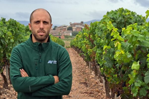 Asaja Rioja ARAG solicita una reunión con los partidos políticos riojanos para abordar las reivindicaciones del sector agrario