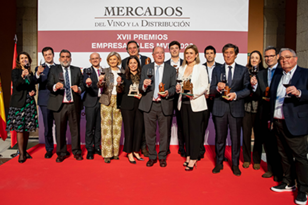 Especial XVII Premios Empresariales de Mercados del Vino 2023, con toda la información sobre los premios, datos del sector y entrevistas a Aurelio del Pino, presidente de ACES; Matilde García Duarte, presidenta de ANGED, e Ignacio García Magarzo, director general de ASEDAS. Pulsa en el banner de arriba para leerlo.