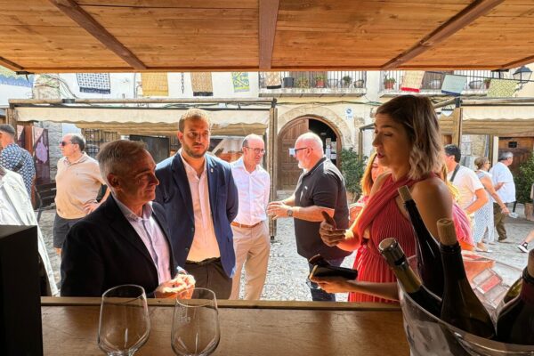 «Desde el Consell apoyamos la candidatura de Requena como Ciudad Europea del Vino para 2025”, ha manifestado Barrachina