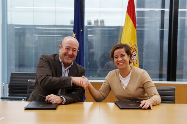 ICEX y la OIVE firman dos convenios y un acuerdo de licencia de uso de la marca Wines from Spain