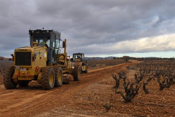 El Gobierno invierte 170 M€ en la reparación de caminos rurales, regadíos y explotaciones afectadas por la dana