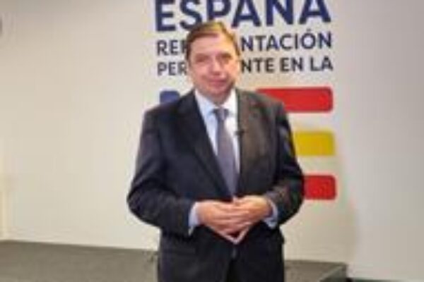 España brinda su colaboración a la presidencia polaca de la UE para avanzar en la mejora de la competitividad del sector agrario