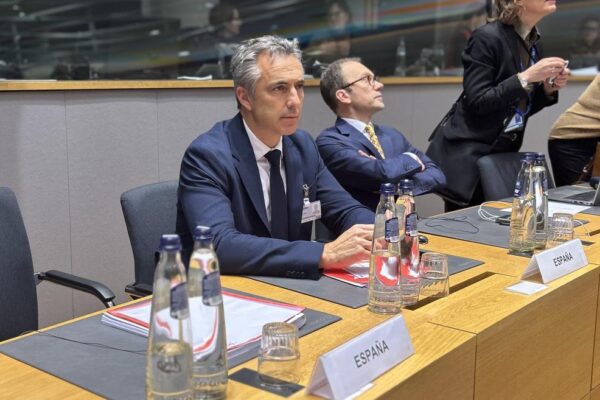 Madrid reivindica en Europa un cambio de modelo en la PAC para mejorar la competitividad del sector