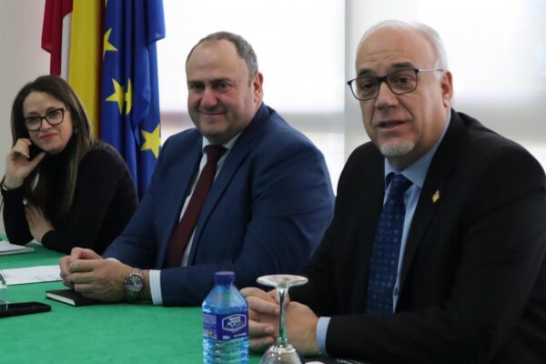 Castilla La Mancha publica la orden que regula la solicitud unificada de la PAC y a mitad de febrero se publicará la de la reestructuración del viñedo