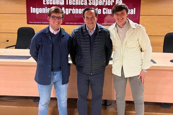 Pedro Barato analizó los retos y oportunidades del sector agrícola y ganadero en la Universidad de Castilla-La Mancha