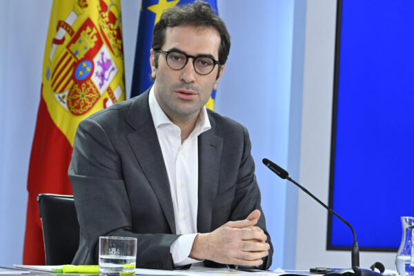 El Gobierno pone en marcha la Línea de Avales para empresas afectadas por los aranceles