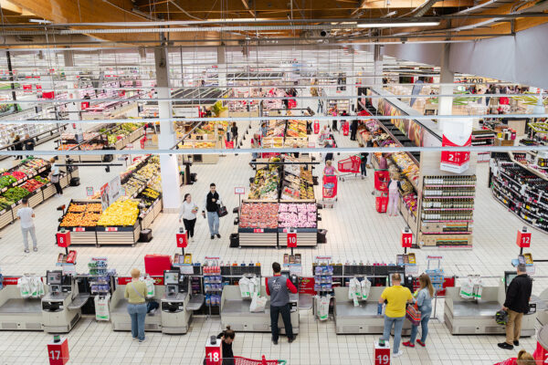 Alcampo presentó en 2024 una cifra de venta de 5.004 M €, una inversión de 117 M € y 23.298 trabajadores en plantilla