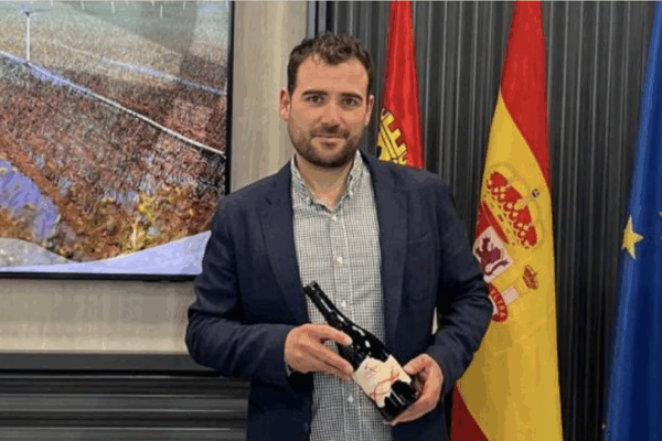 DO Almansa renueva sus cargos institucionales y reelige a Adolfo Cano como presidente