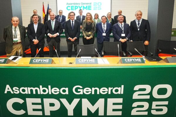 Ángela de Miguel pone de relieve la difícil situación de las pymes, derivada del incremento de costes y el exceso normativo