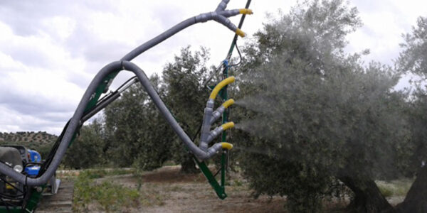 La UJA patenta un pulverizador para olivar que reduce un 70% la pérdida de fitosanitarios