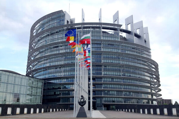 Bruselas propone movilizar hasta 1.500 millones de euros para aliviar el impacto del encarecimiento de los fertilizantes