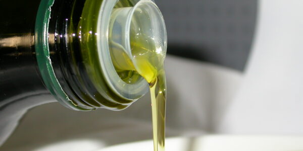 La producción de aceite de oliva alcanza 1,298 millones de toneladas y garantiza el abastecimiento del mercado