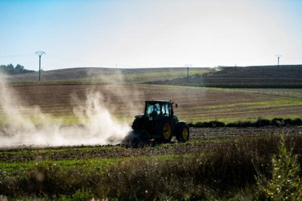 La Rioja destina 5,5 millones en ayudas directas a los profesionales agrarios, con especial atención al viñedo